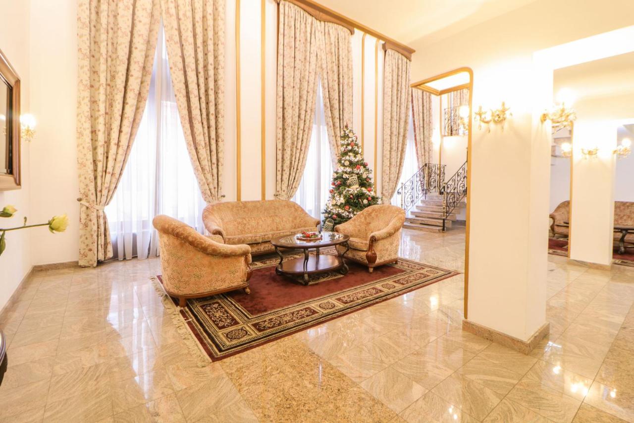 Astoria Grand Hotel Орадя Экстерьер фото