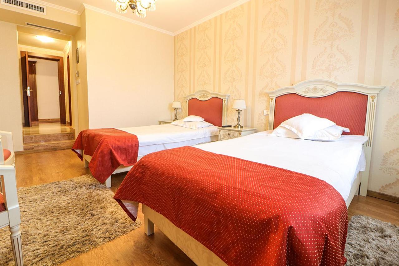 Astoria Grand Hotel Орадя Экстерьер фото