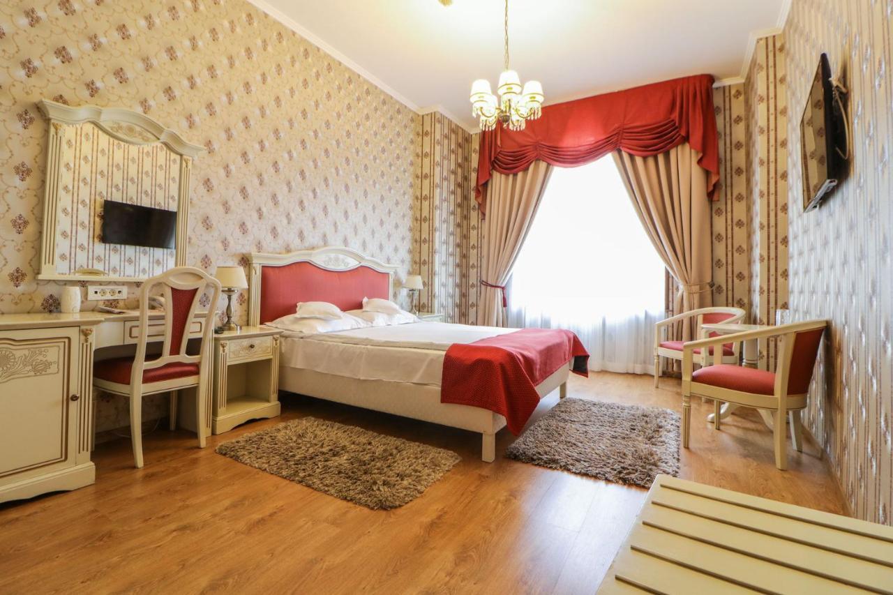 Astoria Grand Hotel Орадя Экстерьер фото